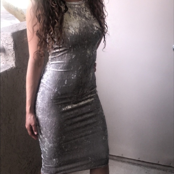 Long Tan Fit Dress - Picture 5 of 5